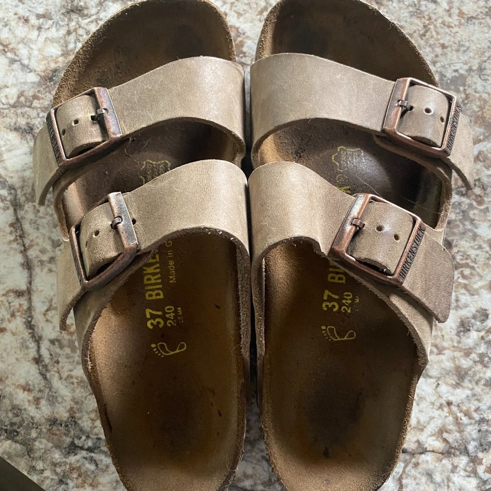 Birkenstock Arizona Sandal, size 37